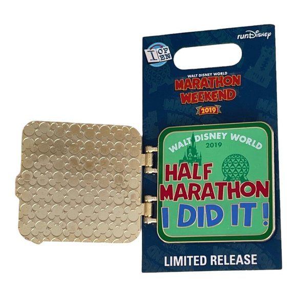 Walt Disney World 2019 Marathon Donald Duck 13.1 Miles I Did It Limited Pin - Picture 2 of 4